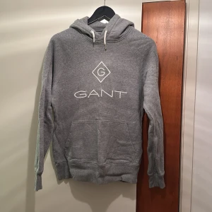 GANT huvtröja  - Bra skick. Storlek S.