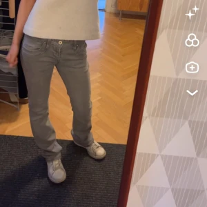 LTB jeans - Säljer nu mina gråa Ltb jeans i 24/30. Säljer ändast vid bra bud