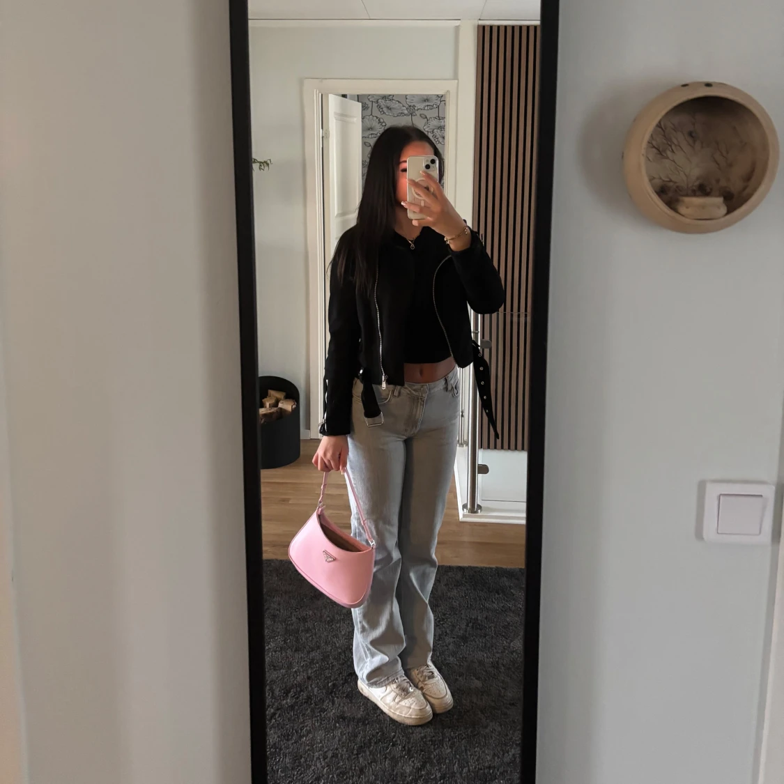 Svart jacka med dragkedjor  - 1