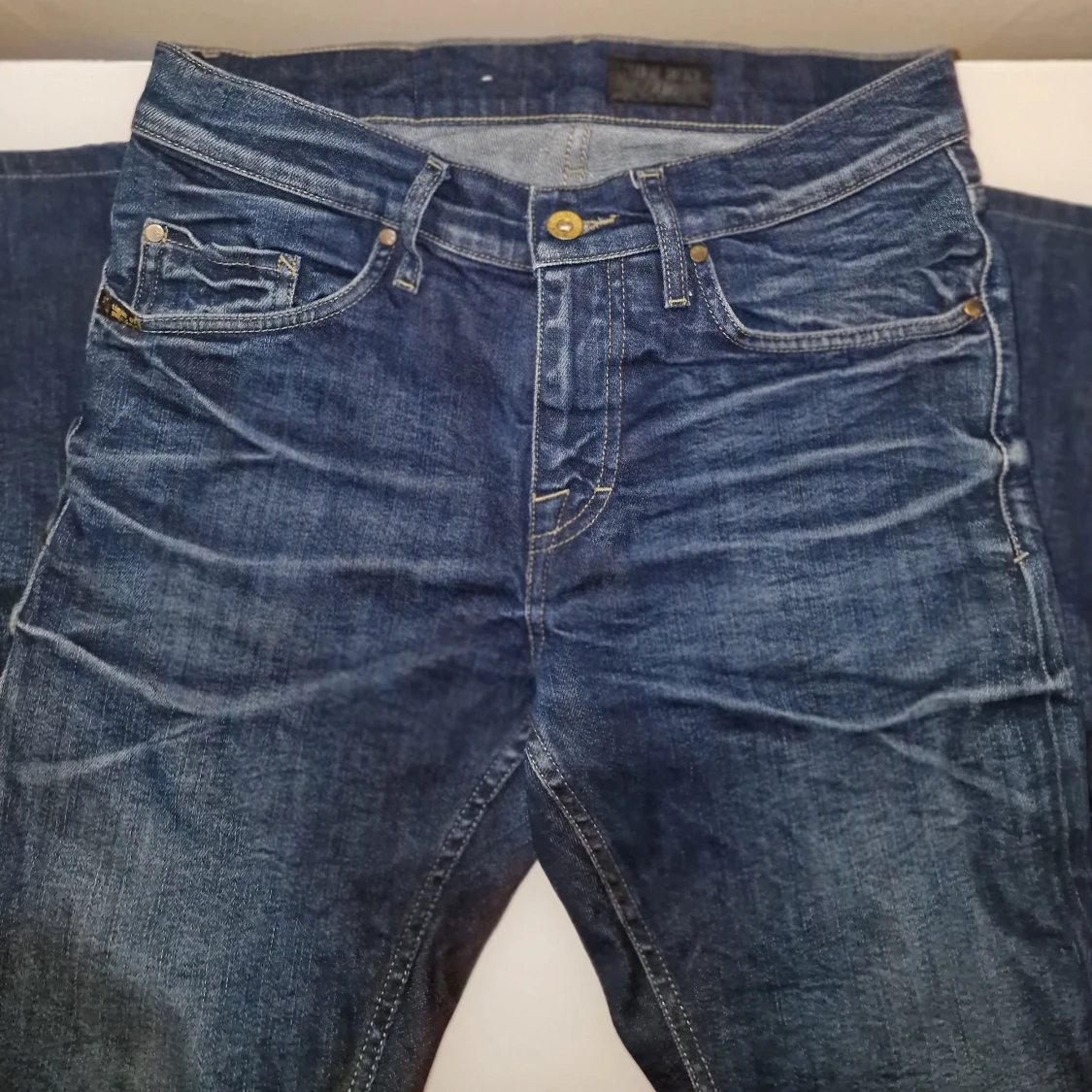 Blå jeansbyxor från Tiger of Sweden  - 2