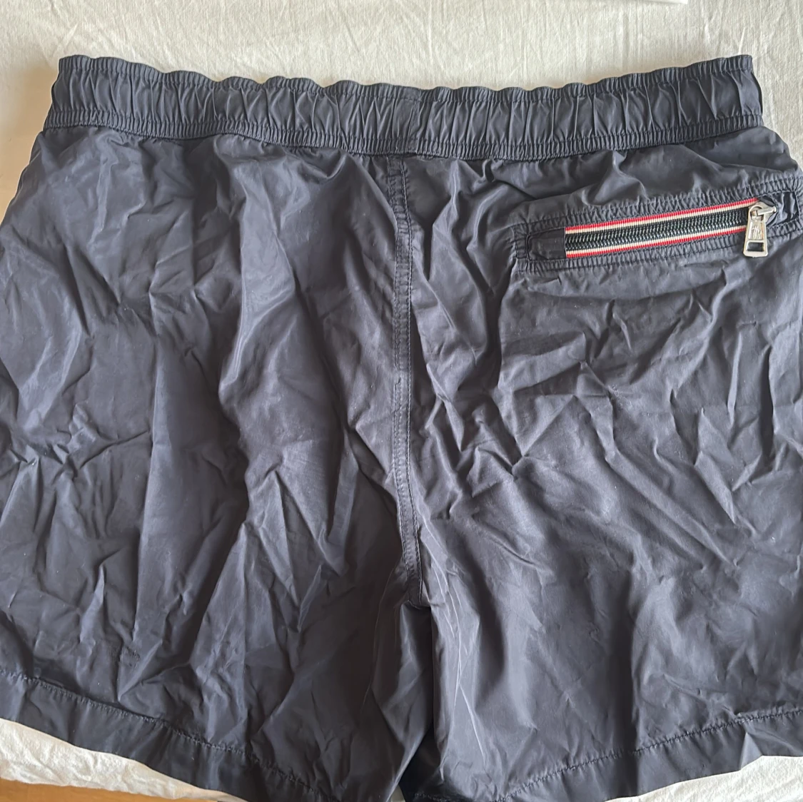 Svarta shorts från Moncler - 1