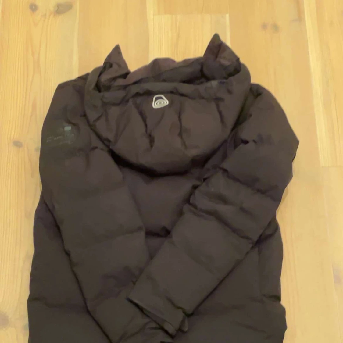 Svart dunjacka från Sail Racing - 1