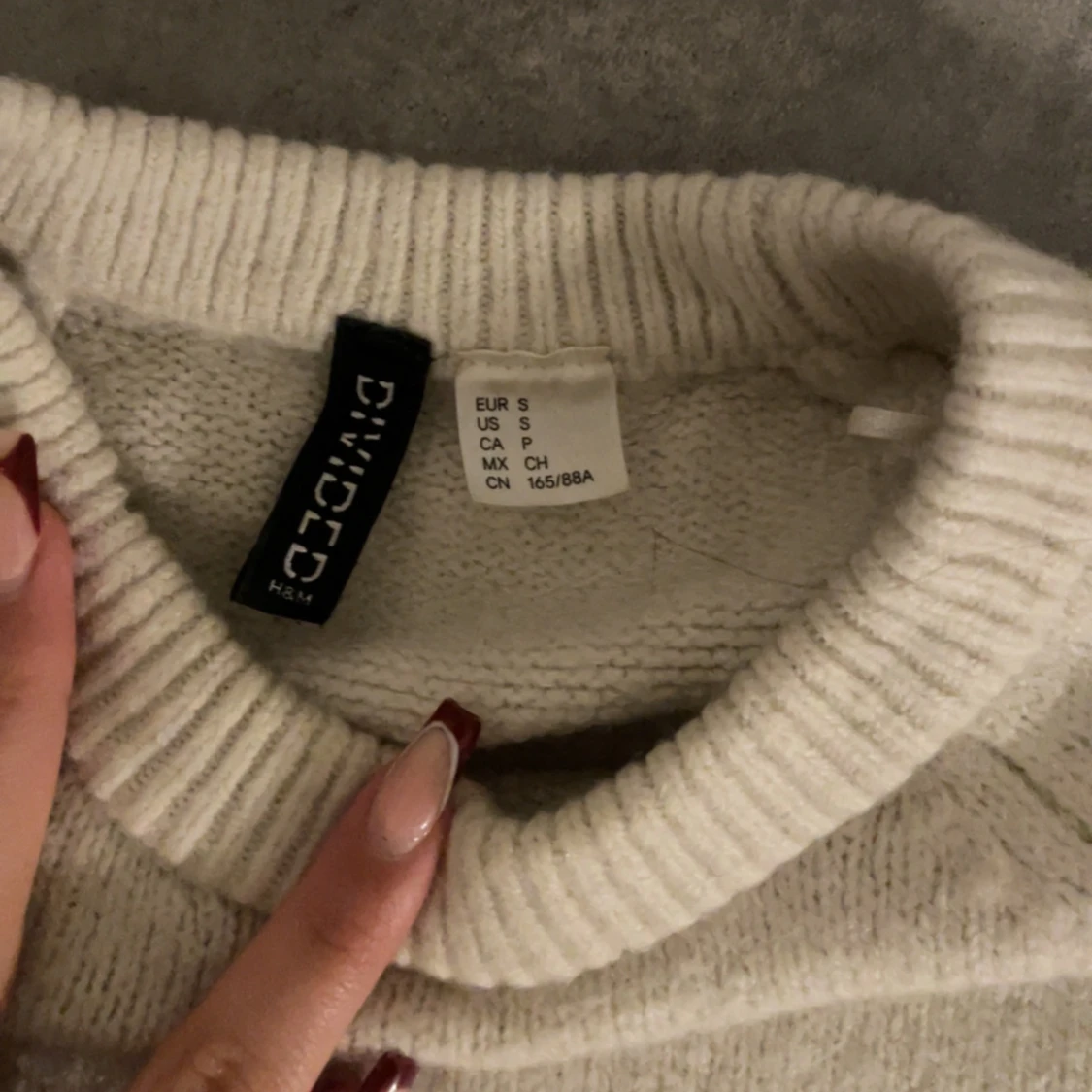 Randig stickad tröja - 4