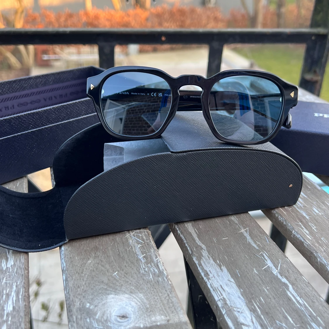 Svarta solglasögon från Prada - 3