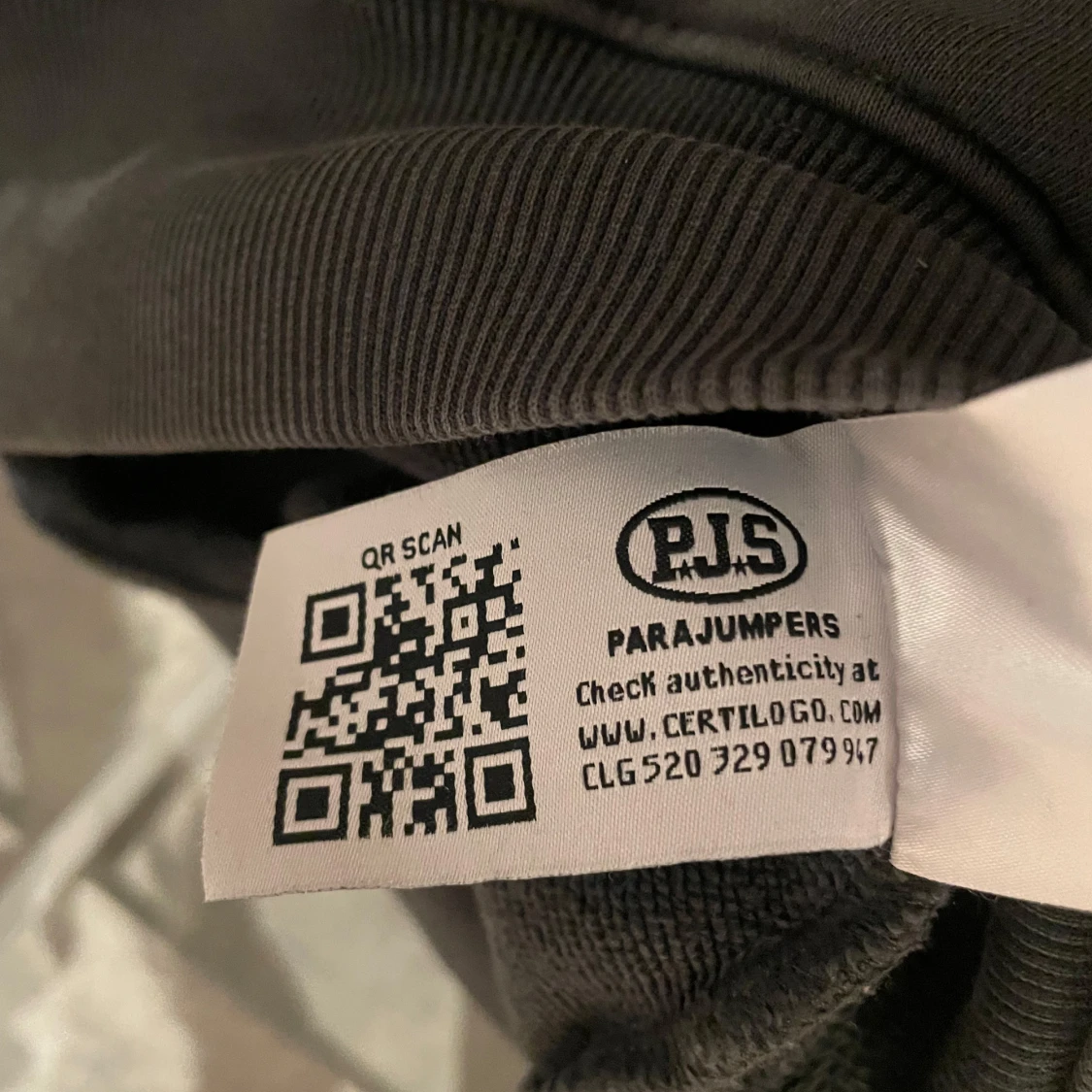 Mörkgrön tröja från Parajumpers - 3