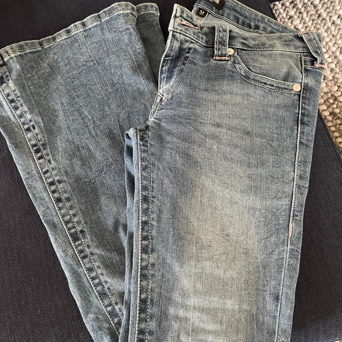 Blå jeans från True Religion