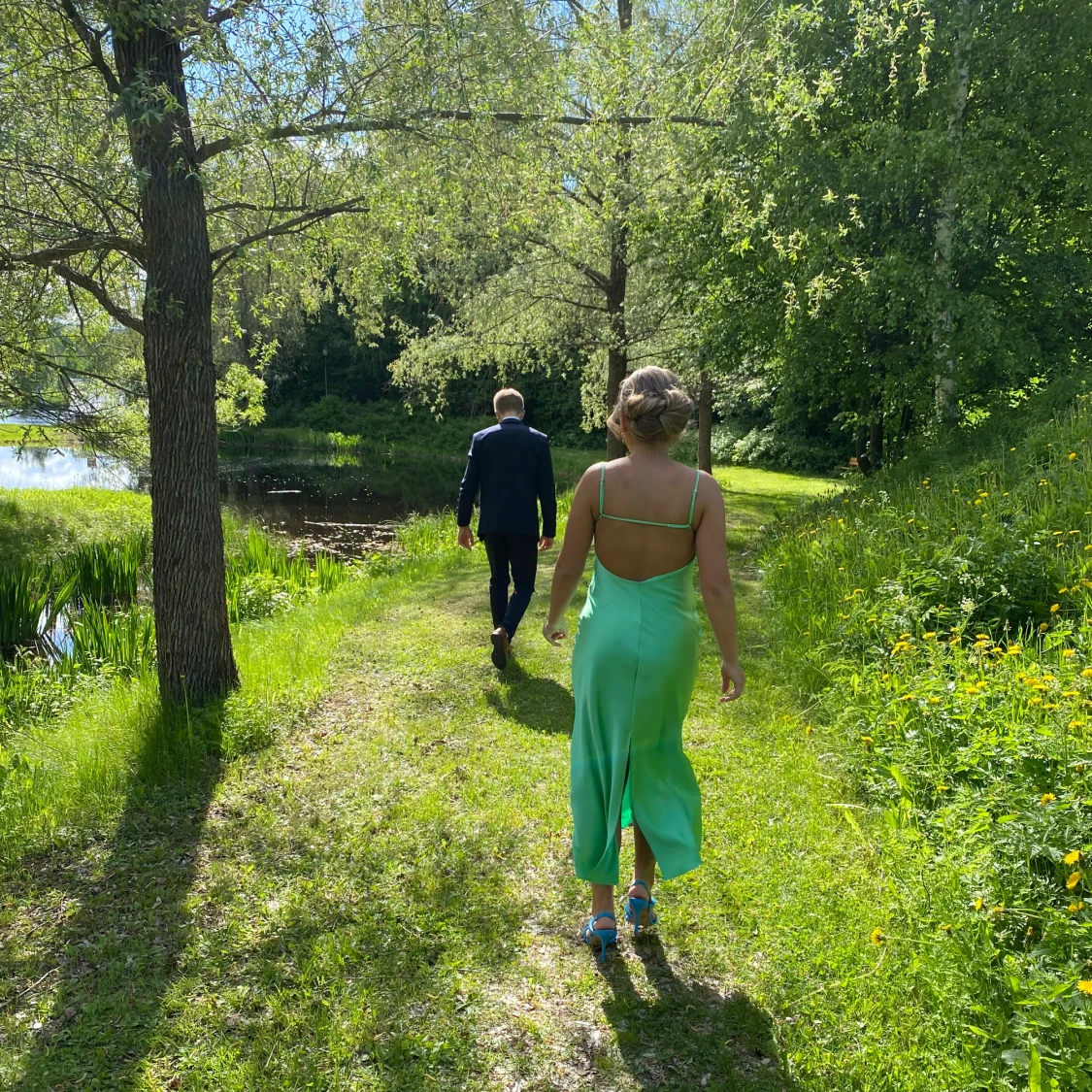 Grön klänning från zara - 1