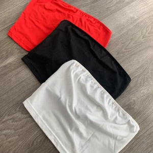 tub topp 3 st - säljer alla 3 för 40kr❤️säljer inte styckvis