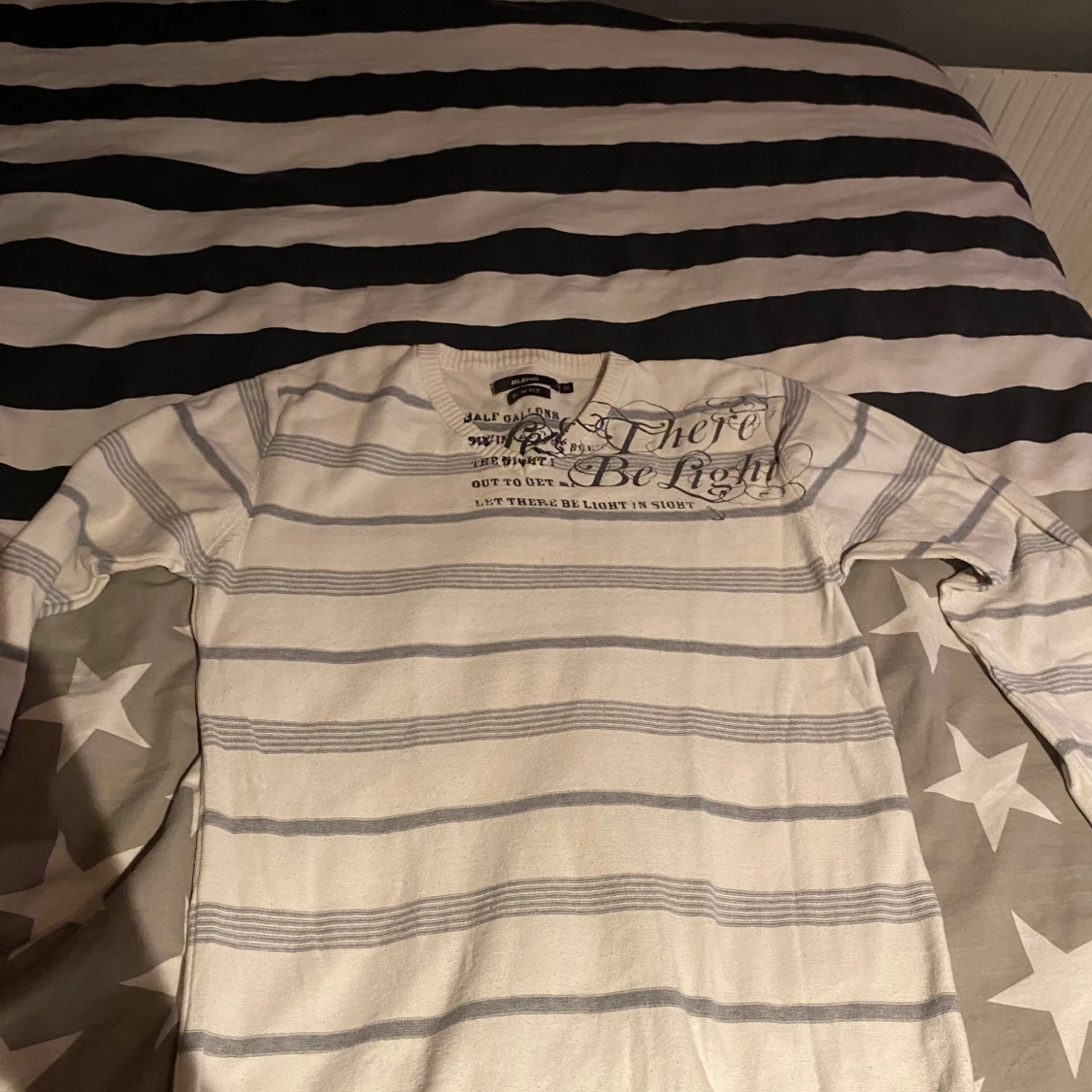 Vit och grå randig tröja från Blend