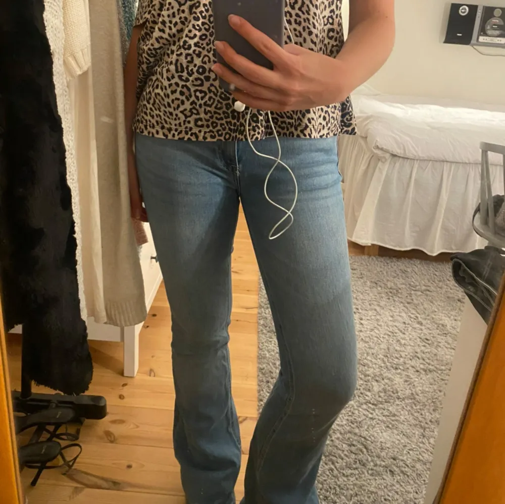 Jeans från lager 157, användaen i bra skick!. Farkut & Housut.