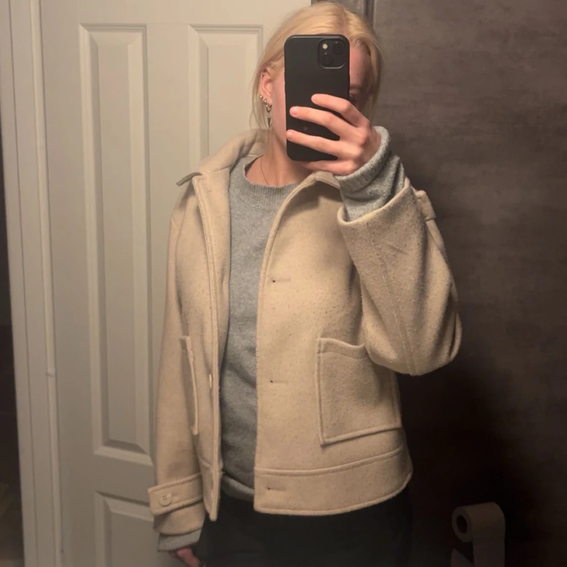 Jag har den svarta som är på första bilden också  - 1