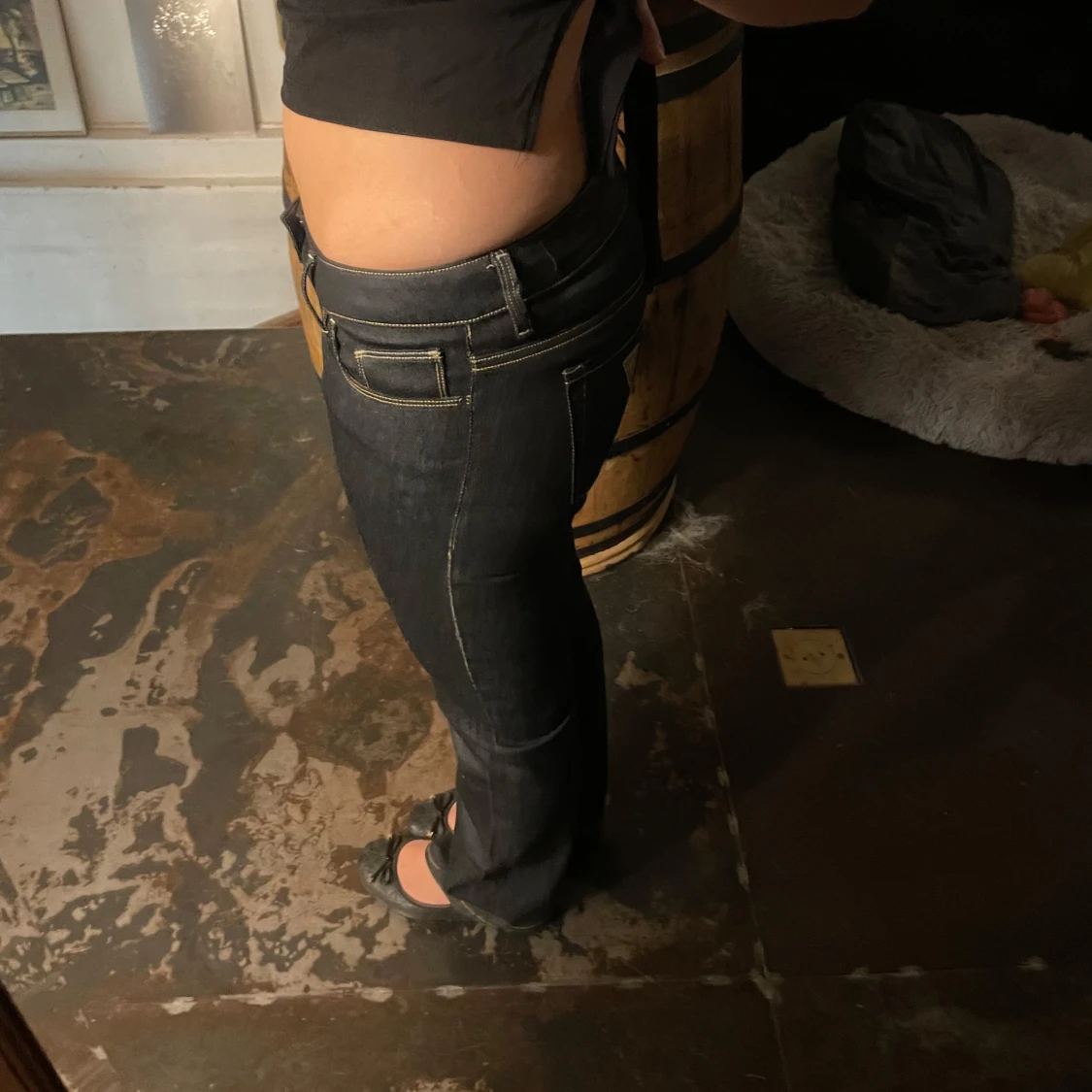 Mörkblå Lågmidjade  jeans från Guess - 1