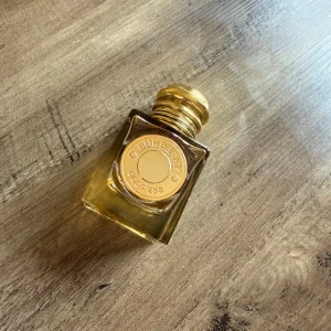 Burberry Goddess intense Parfym - Burberry Goddess intense parfym 30 ml (ca 60% kvar)