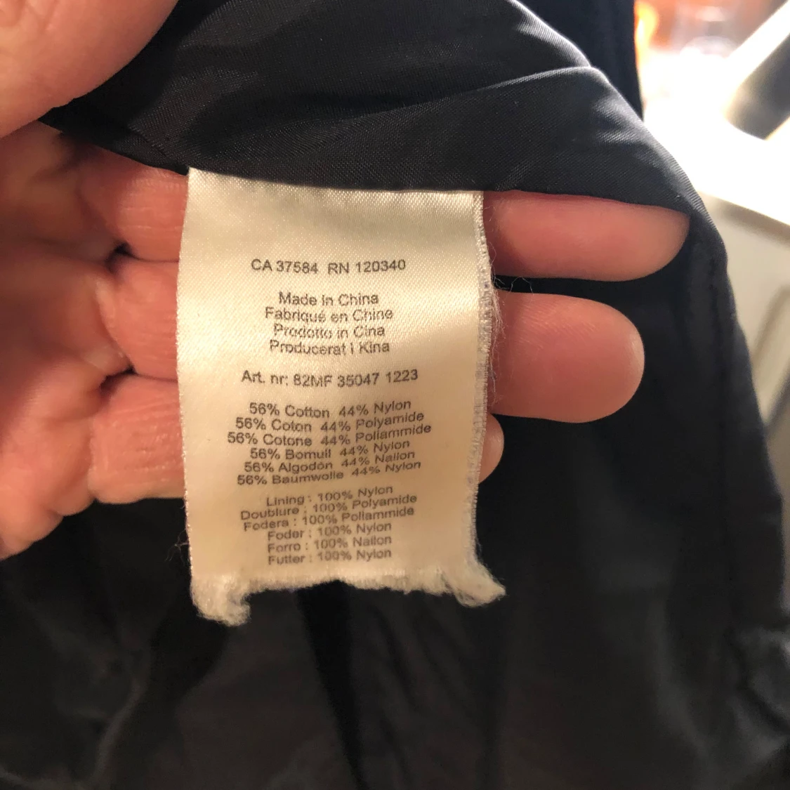 Svart trenchcoat från J.Lindeberg - 3