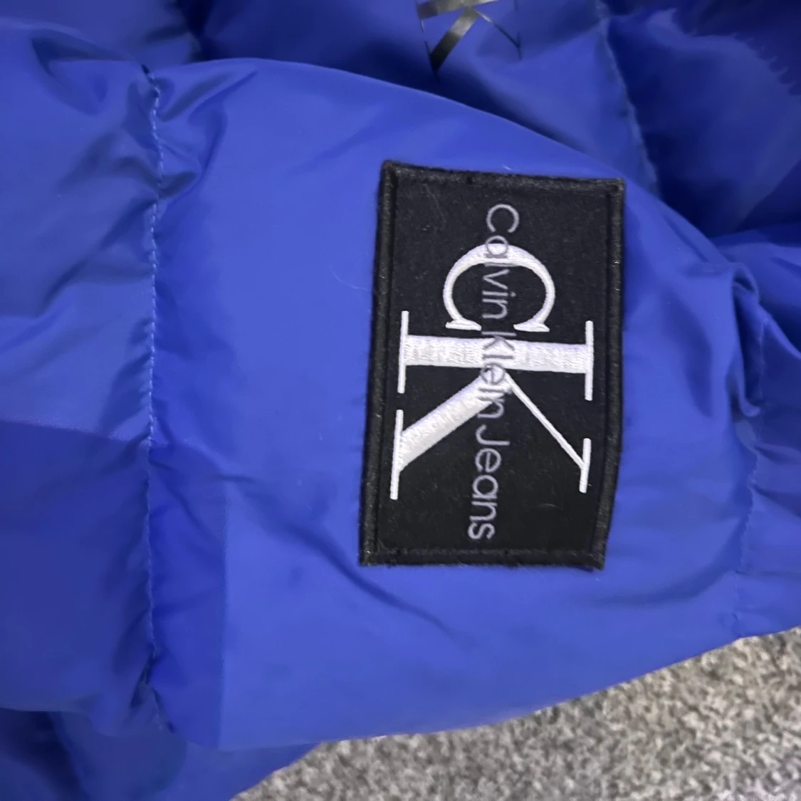 Blå pufferjacka från Calvin Klein Jeans - 3