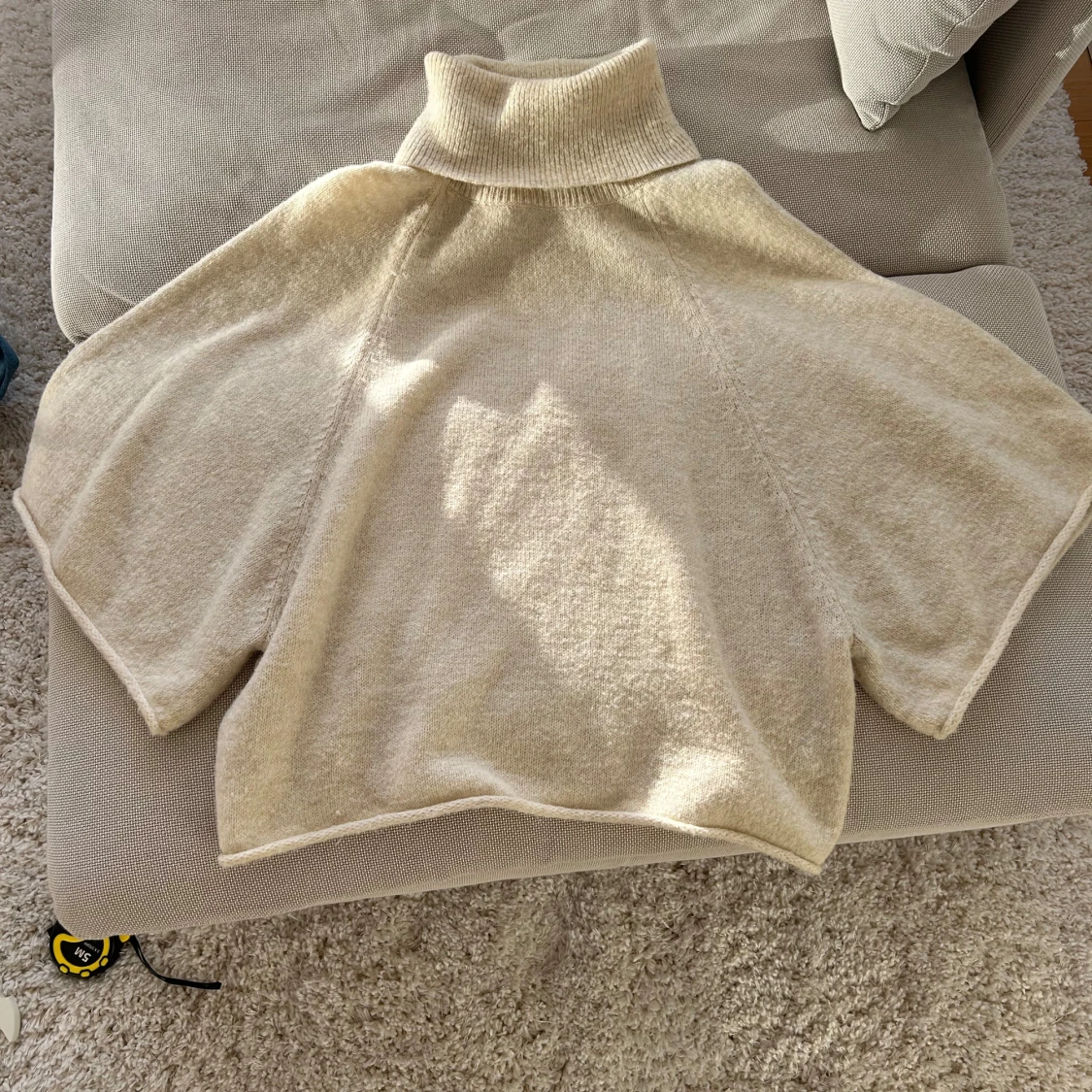Beige stickad polotröja från Zara - 1