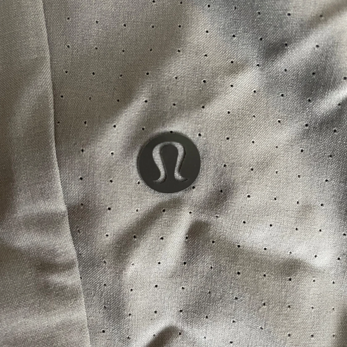 Grå träningsbyxor från Lululemon - 2