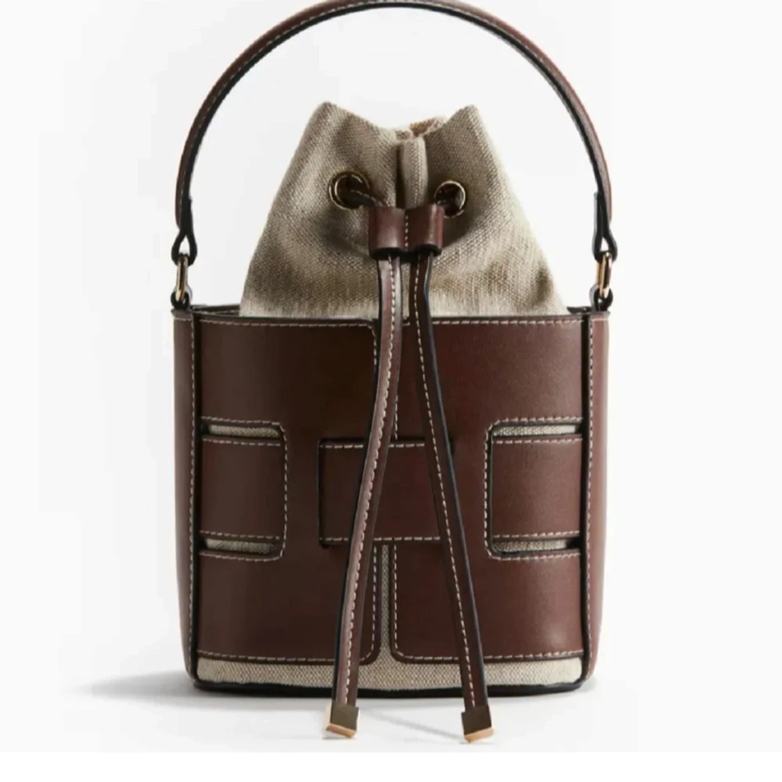 SÖKER DENA JÄTTE FINA VÄSKA