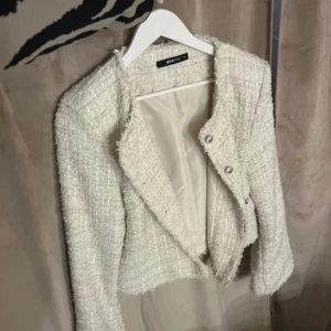 Kofta Gina tricot  - Storlek 40, liten i storlek