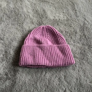 Mössa - Superfin rosa mössa från vero Moda. Aldrig använd, nyskick🩷
