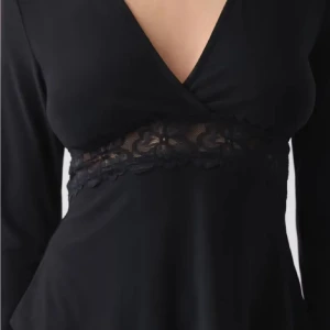 Black lace top - Xs