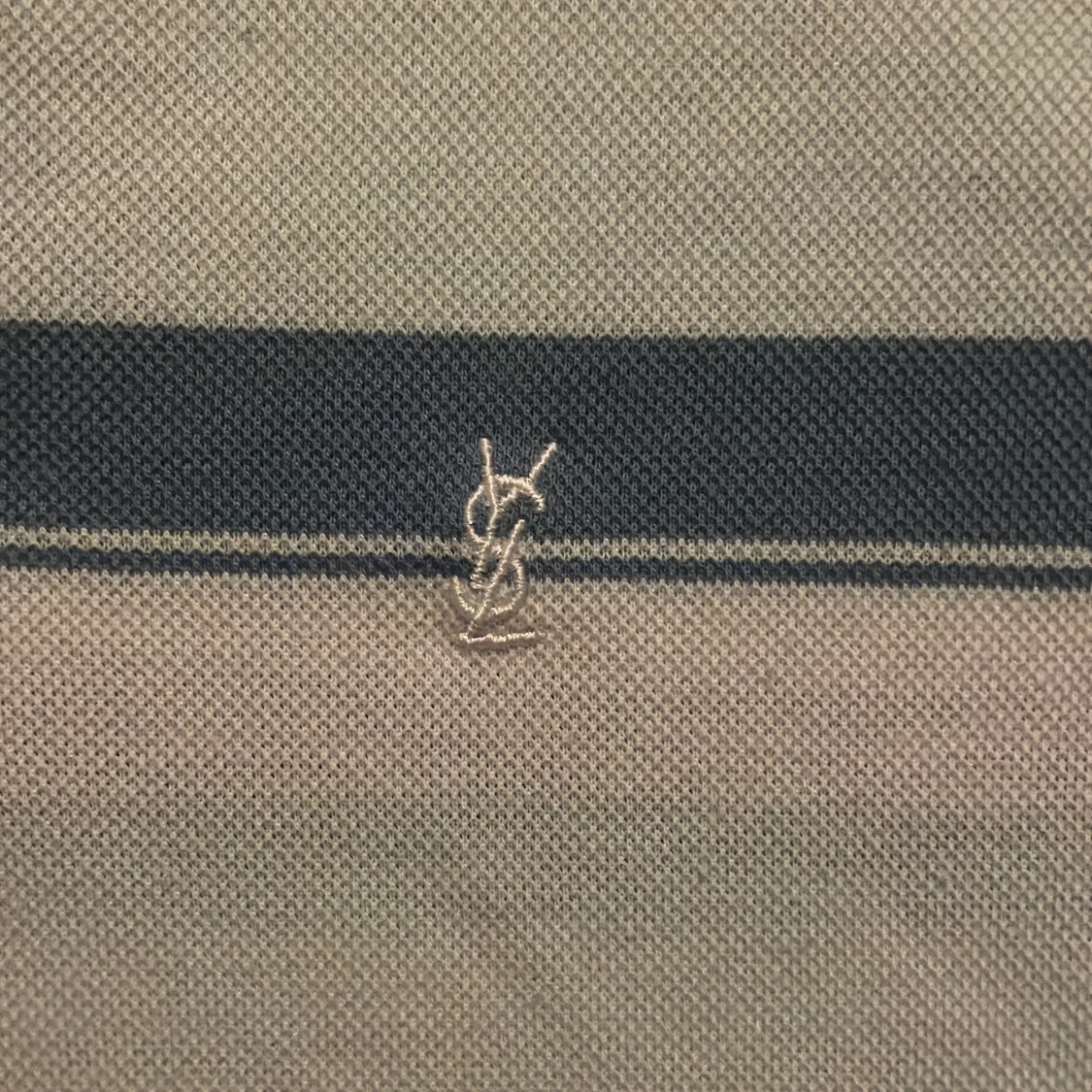 Randig pikétröja från Yves Saint Laurent - 2