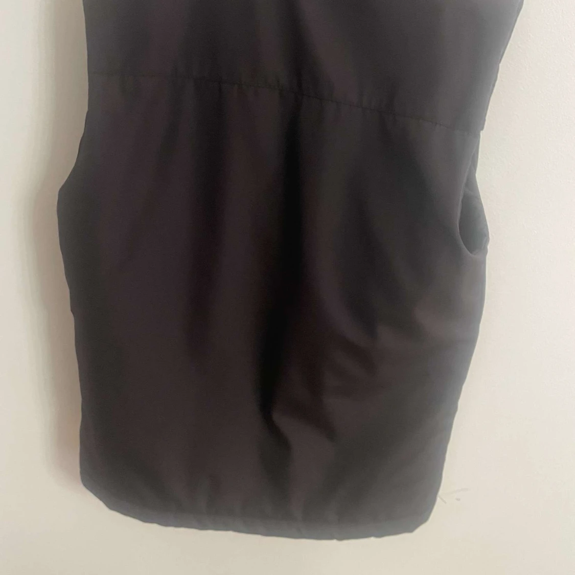 Svart dunväst från Prada - 2