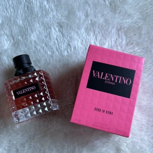 Valentino Donna Born In Roma parfym - Valentino Donna Born In Roma EdP 100 ml. Helt ny
