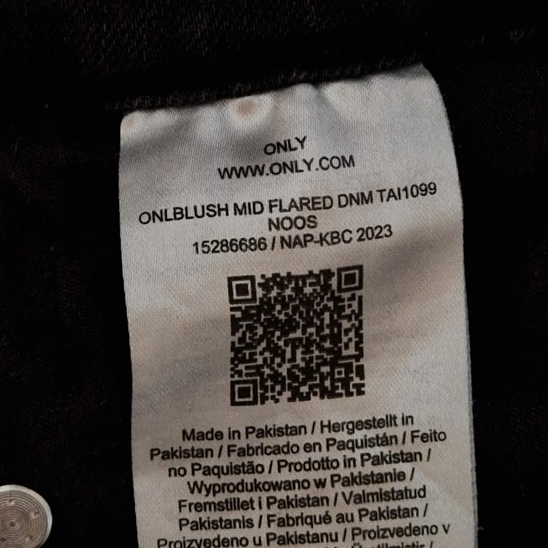 Svart Midwaist Bootcut Jeans  - 2