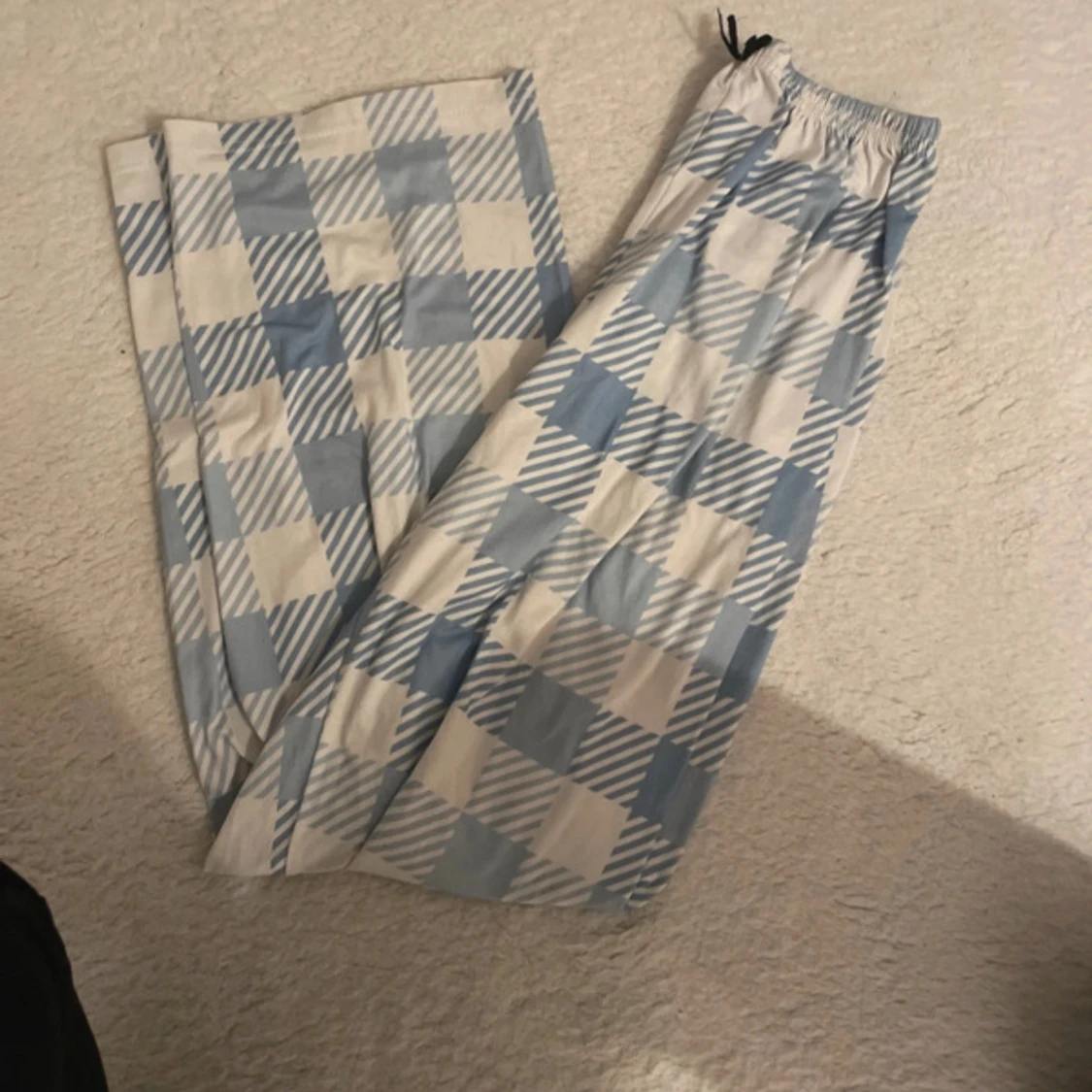 Blåvita rutiga mjukisbyxor - 1