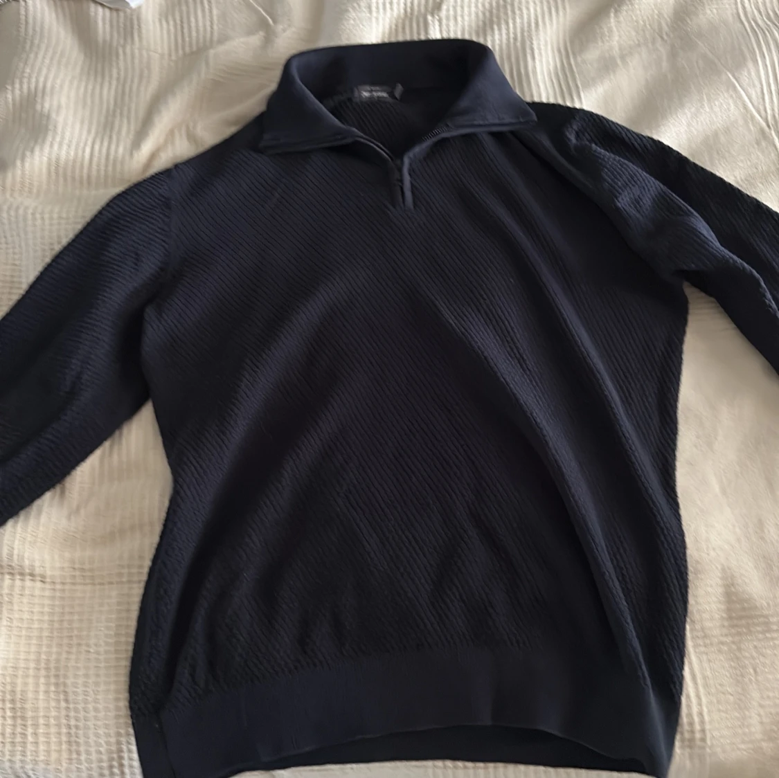 Mörkblå stickad tröja Dressmann M