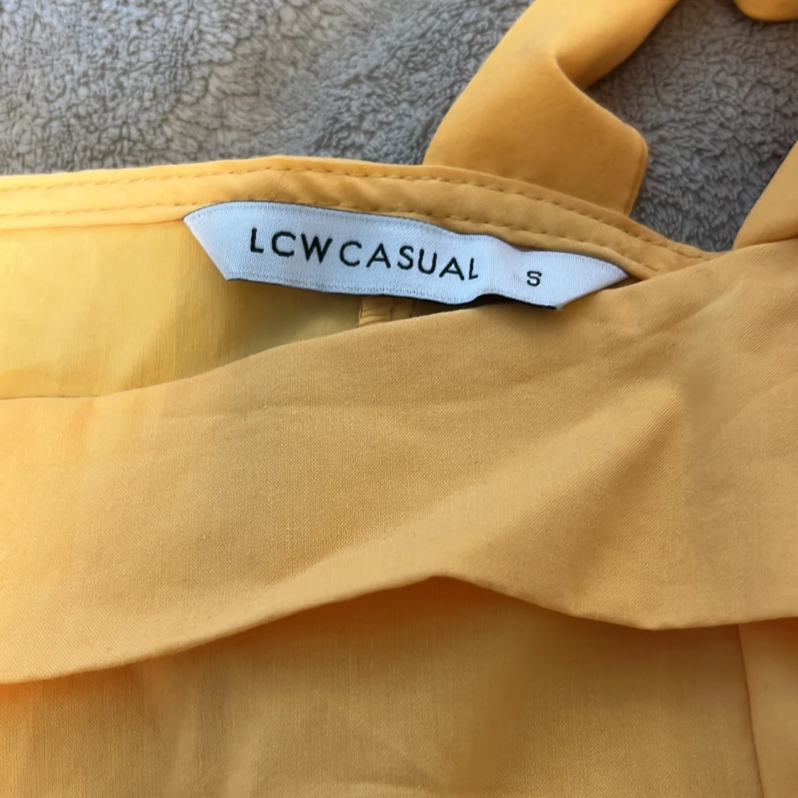 Gul kort klänning från LCW Casual - 1