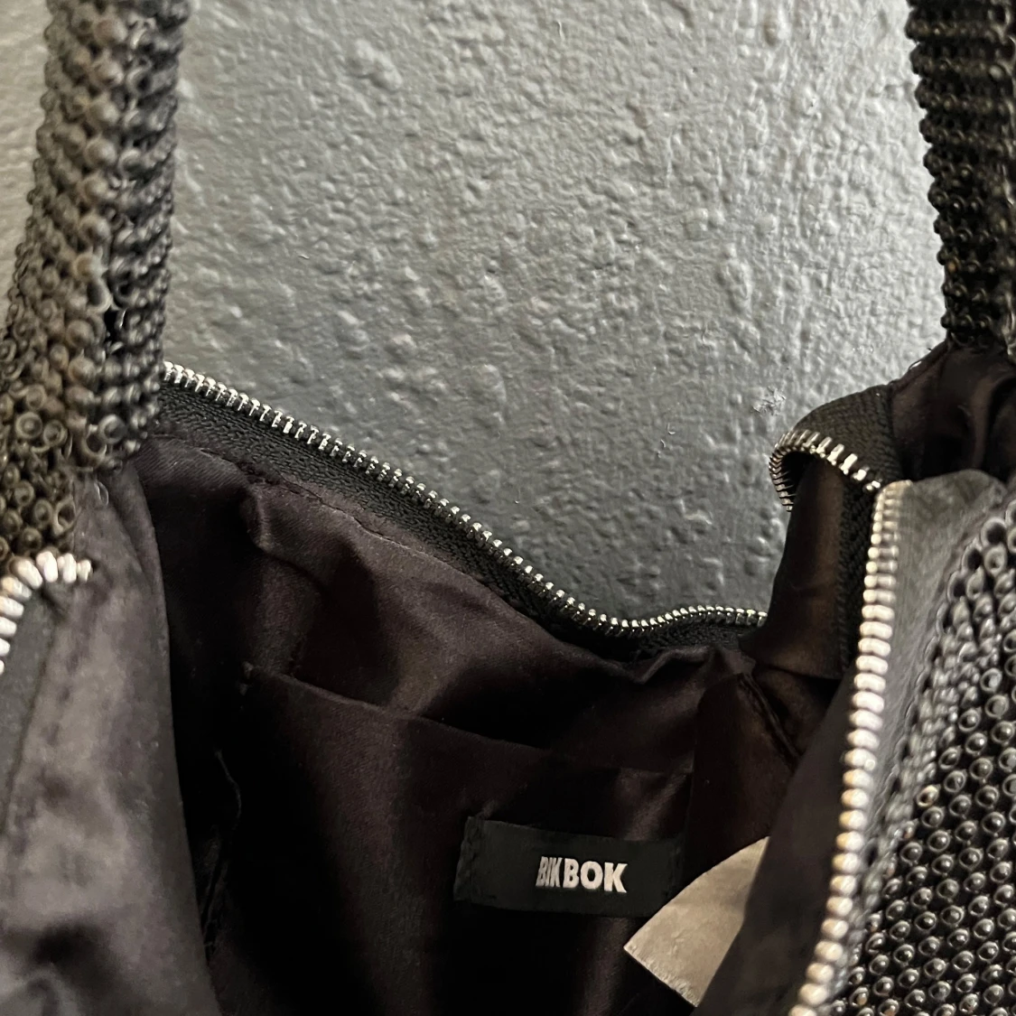 Svart rhinestone axelväska  - 1