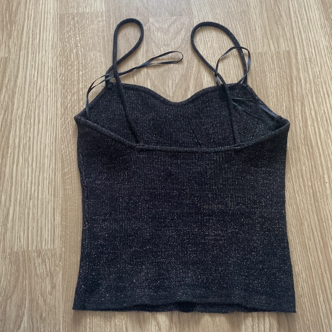 Svart glittrig linne-topp - 1