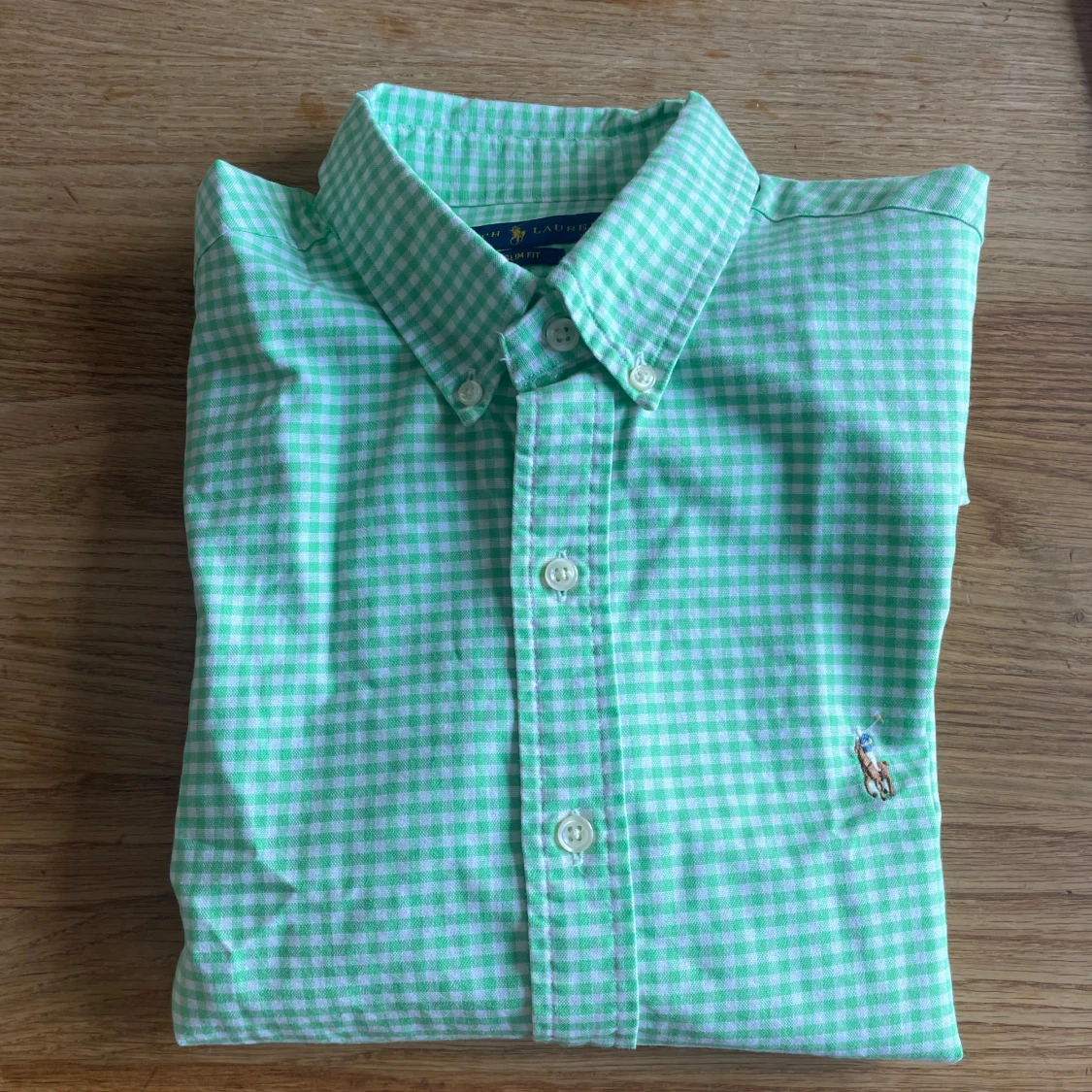 Grön- vit rutig skjorta från Ralph Lauren strl S - 2