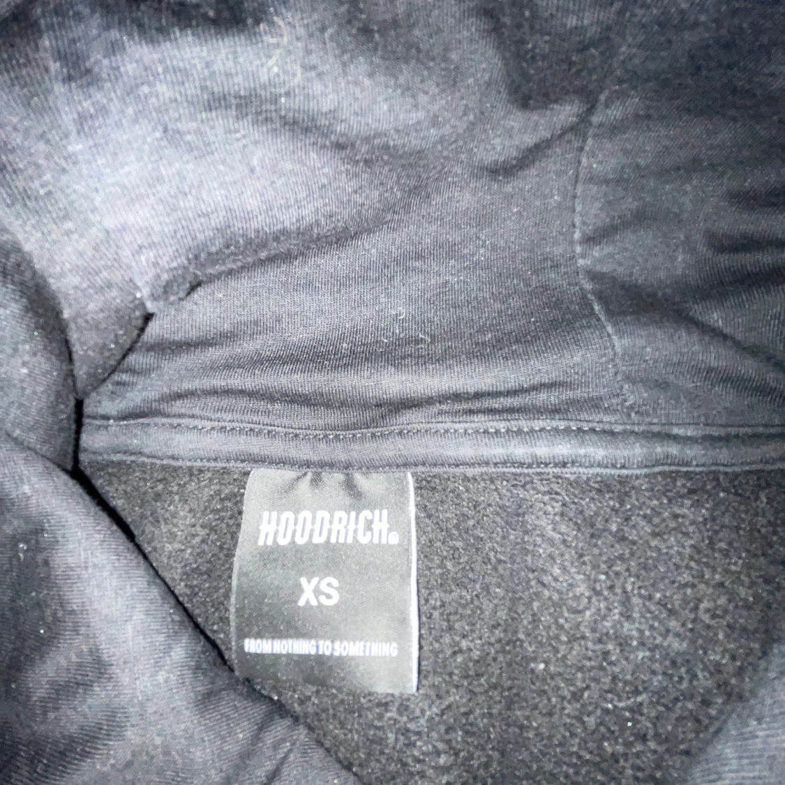 Svart Hoodie från Hoodrich  - 2