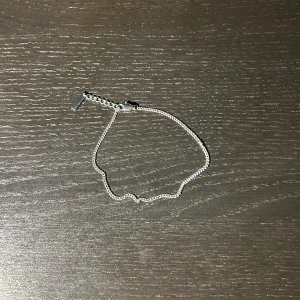 Silver Armband - Cond: 10/10 Strlk: 18-20/20-22cm - 1.8mm Material: Rostfritt stål 