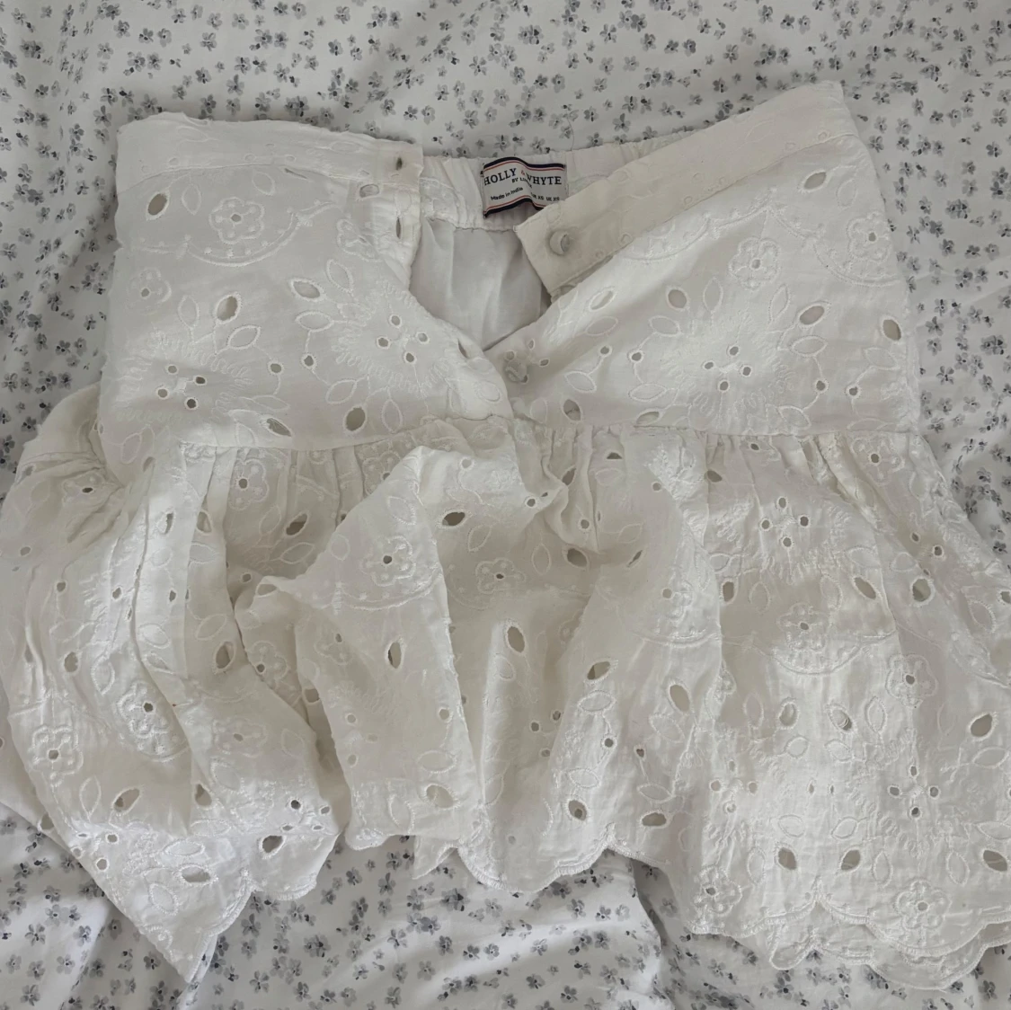 Vit broderad kjol Holly & Whyte