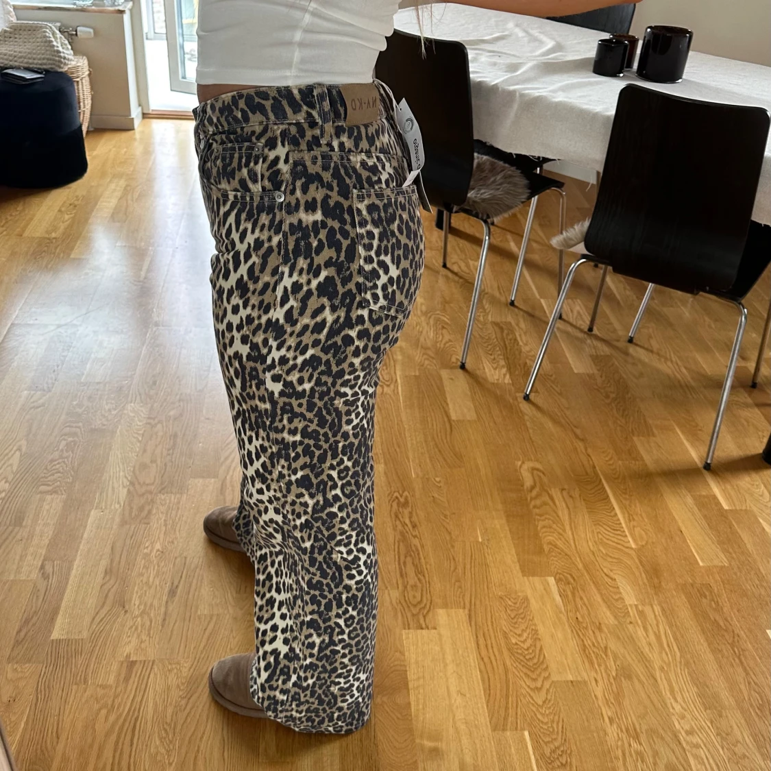 Leopardmönstrade wide jeans - 2