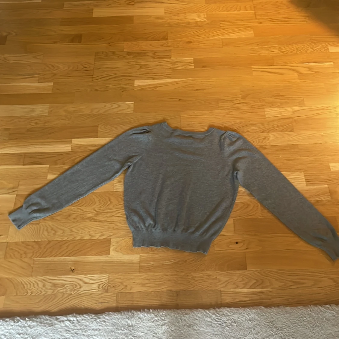 Grå stickad tröja från Minus - 2