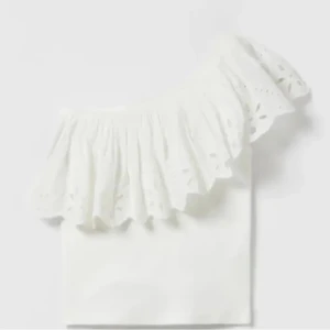 Vit oneshoulder topp från Zara - Superfin vit oneshoulder topp från Zara i storlek 152 men skulle säga att den är storlek xs. Jättebra skick💗