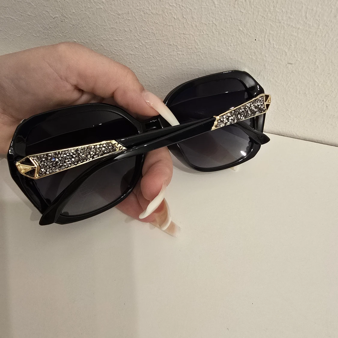 Glittrande solglasögon  - 1