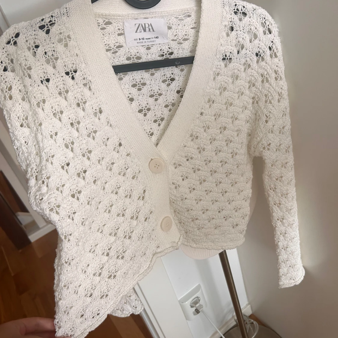 Vit stickad kofta från Zara - 1