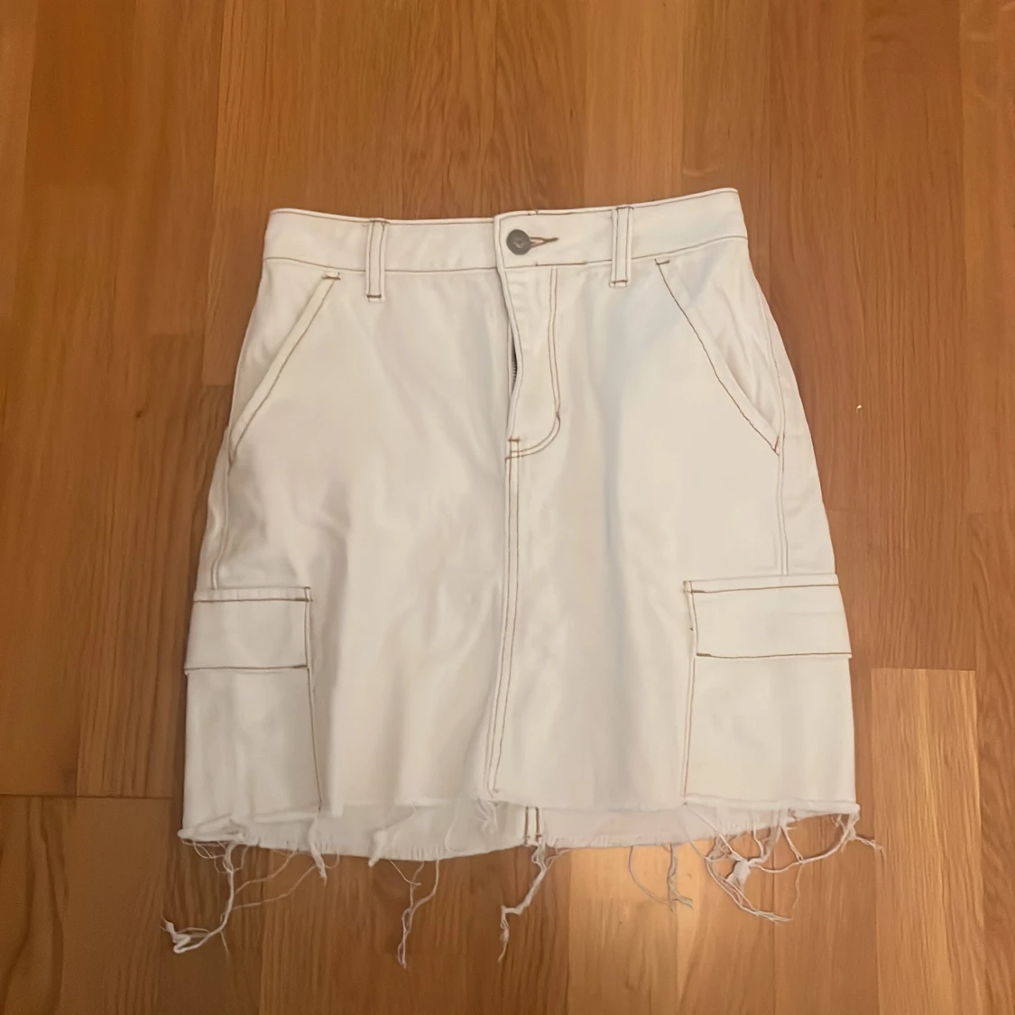 Vit cargo minikjol från Hollister