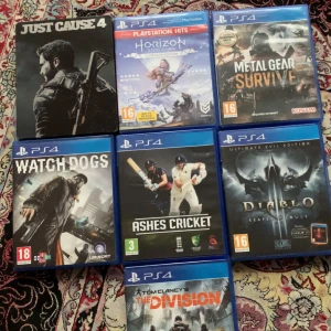 Spel - Just cause 4= 200kr                                Horizon= 200kr Metal gear survive= 100kr Watch dogs= 100kr Ashes cricket= 100kr Diablo= 200kr The division= 120kr.                                                    📦Köp av alla 7 pris: 900kr 