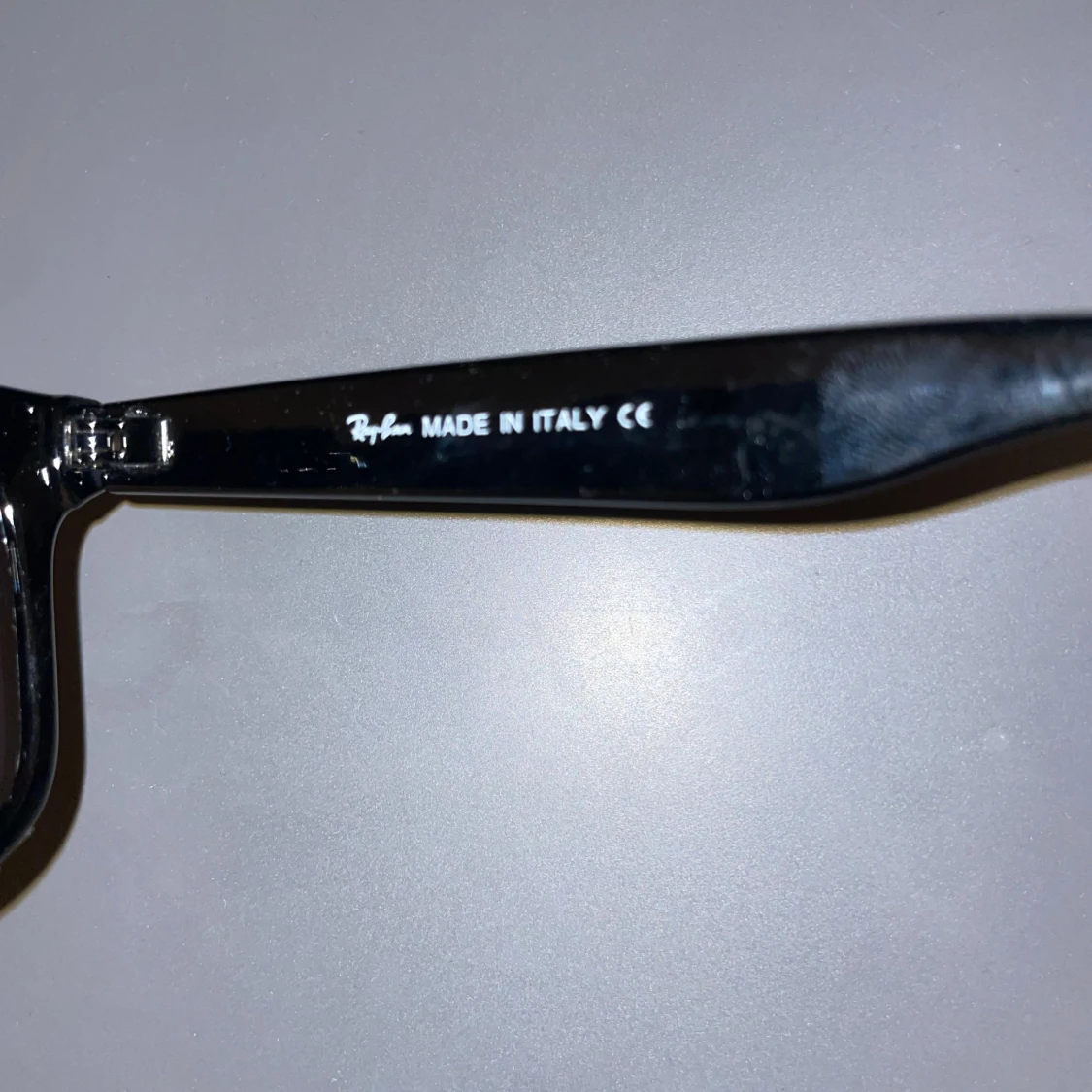 Svarta Ray-Ban Wayfarer RB2140 - 2