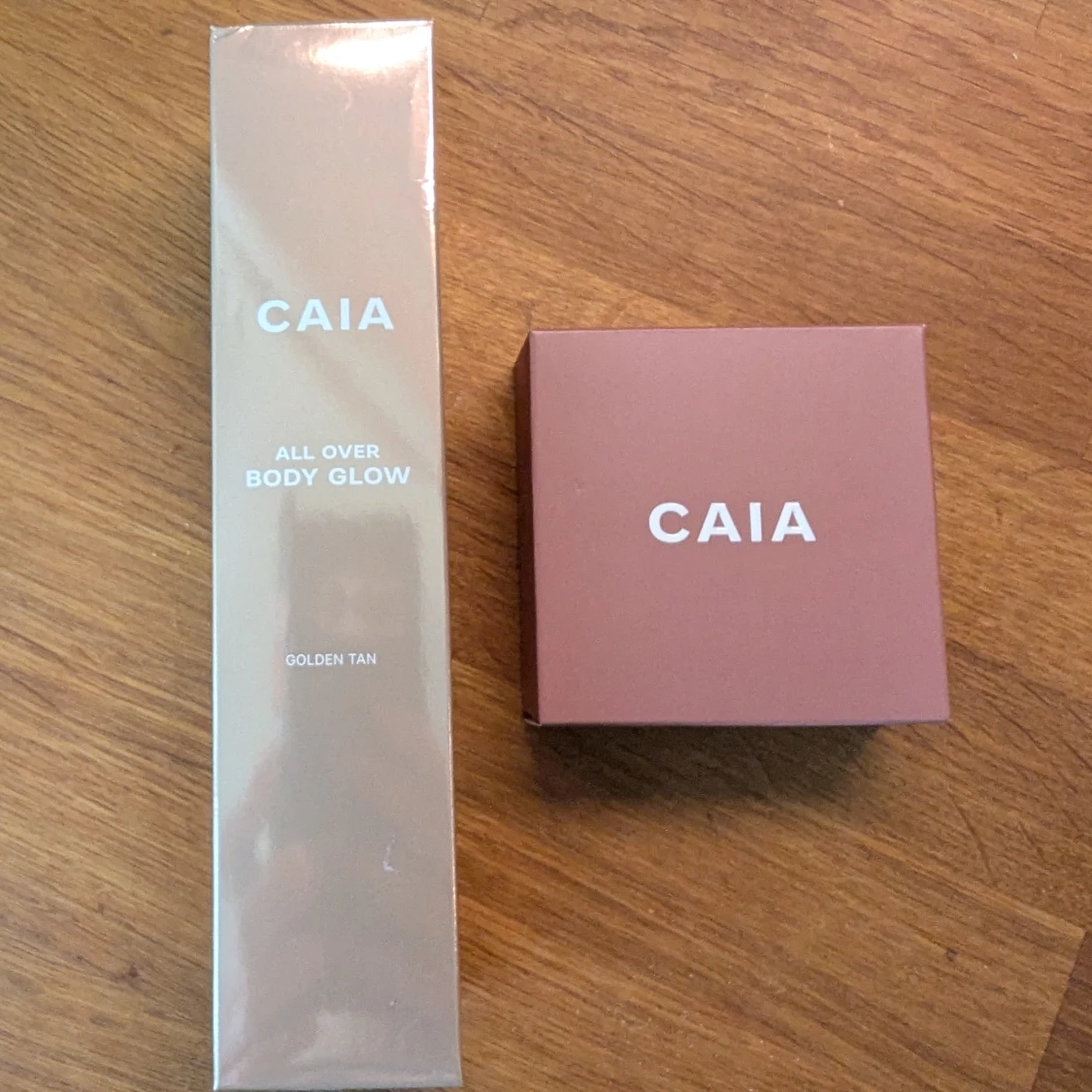 CAIA All Over Body Glow Golden Tan + borste - 1