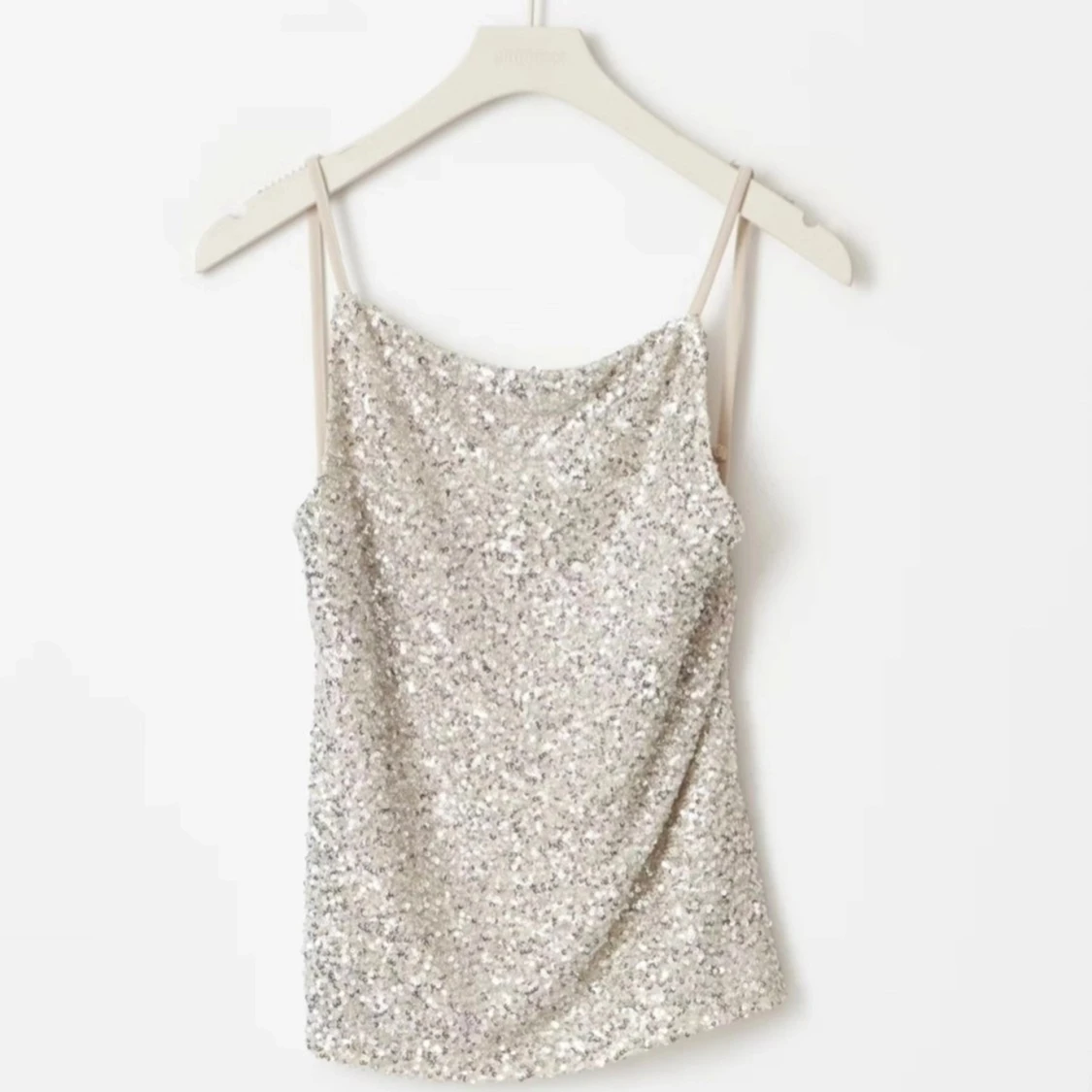 Paljettlinne från Gina Tricot