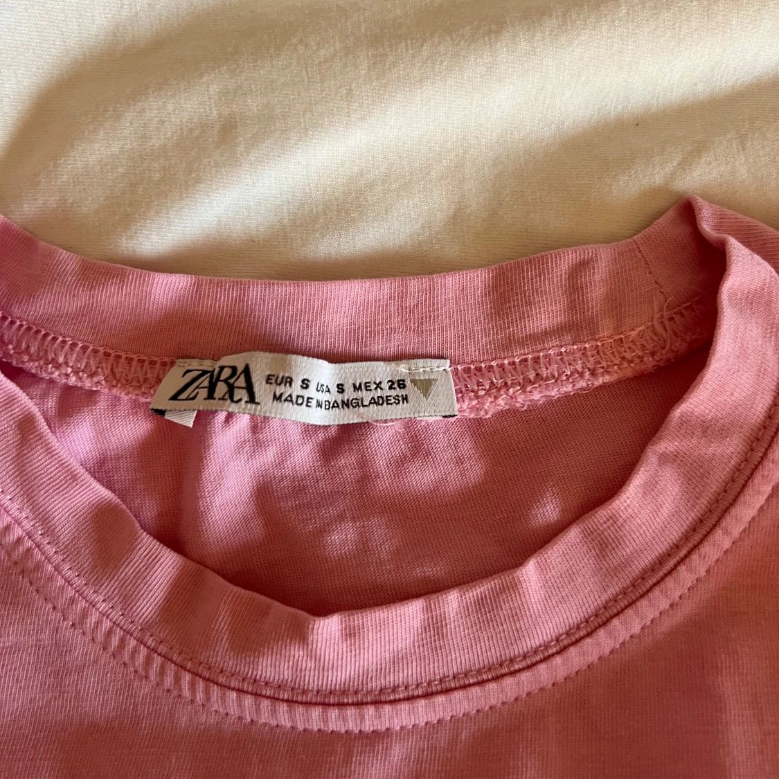 Rosa t-shirt från Zara - 1