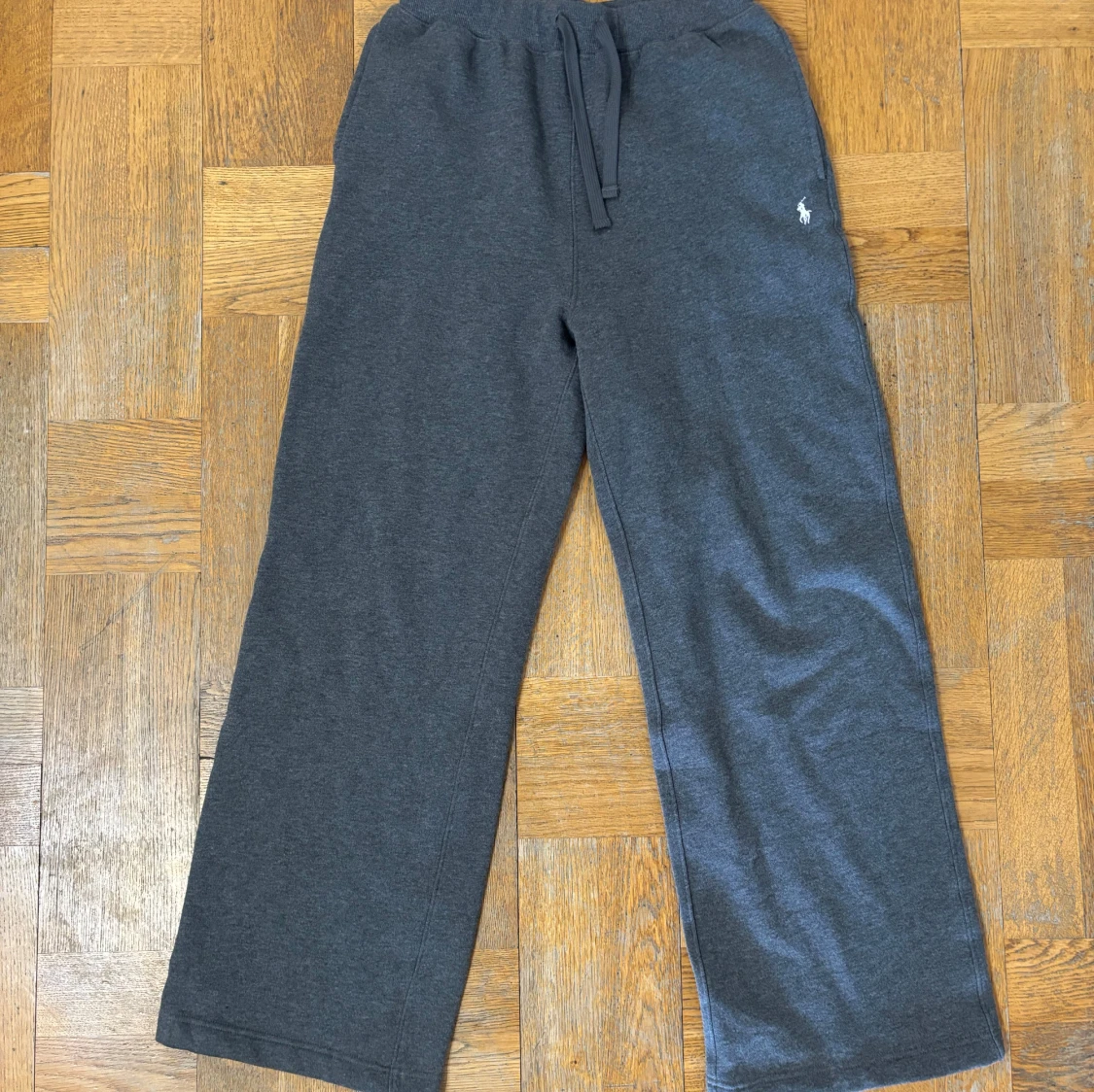 Grå mjukisbyxor från Ralph Lauren